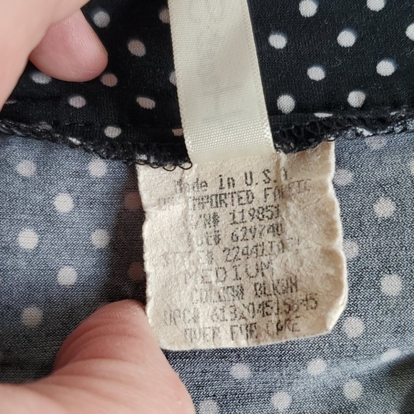 💀4 for $20- Black and White Polka Dot Top - Picture 9 of 12